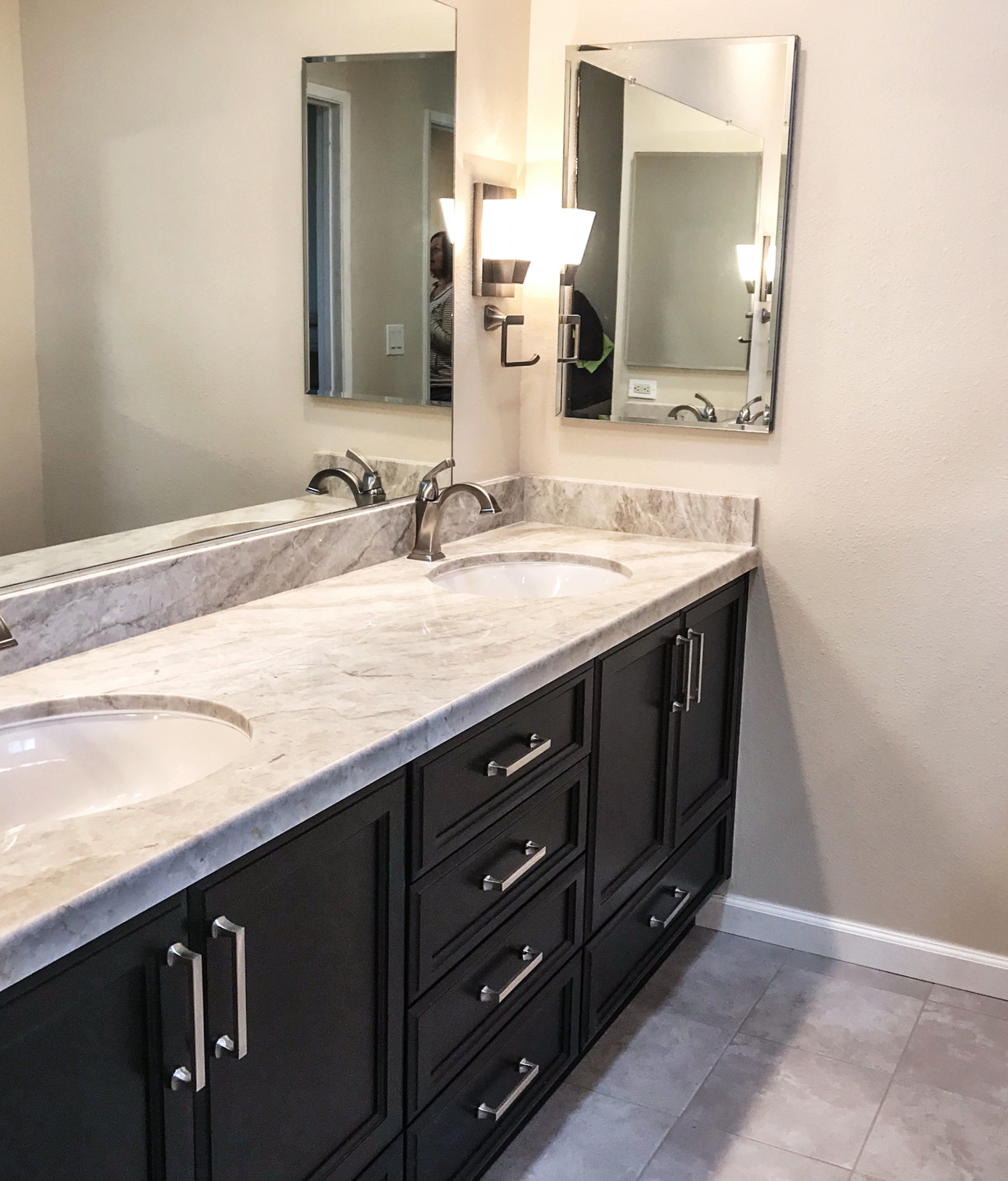 Rosemont Master Bath - LNL Construction - LNL Construction